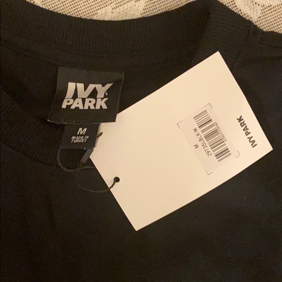IVY PARK logo oversized t-shirt in black - Picture 2 of 3
